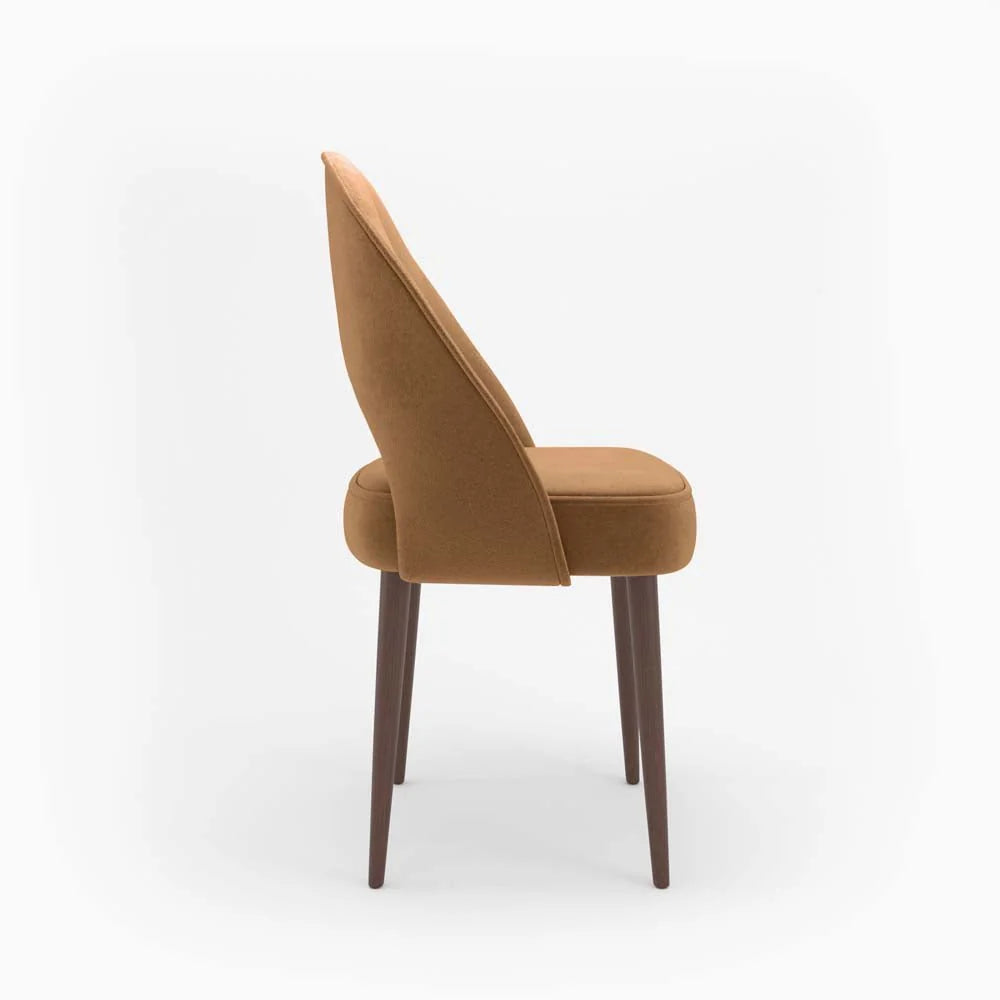 Chaise en velours camel