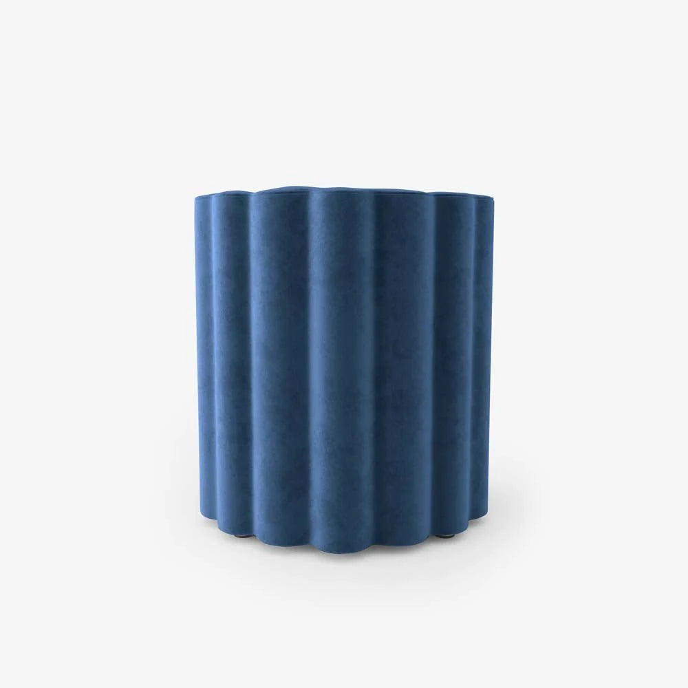 Fauteuil vintage en velours bleu nuit