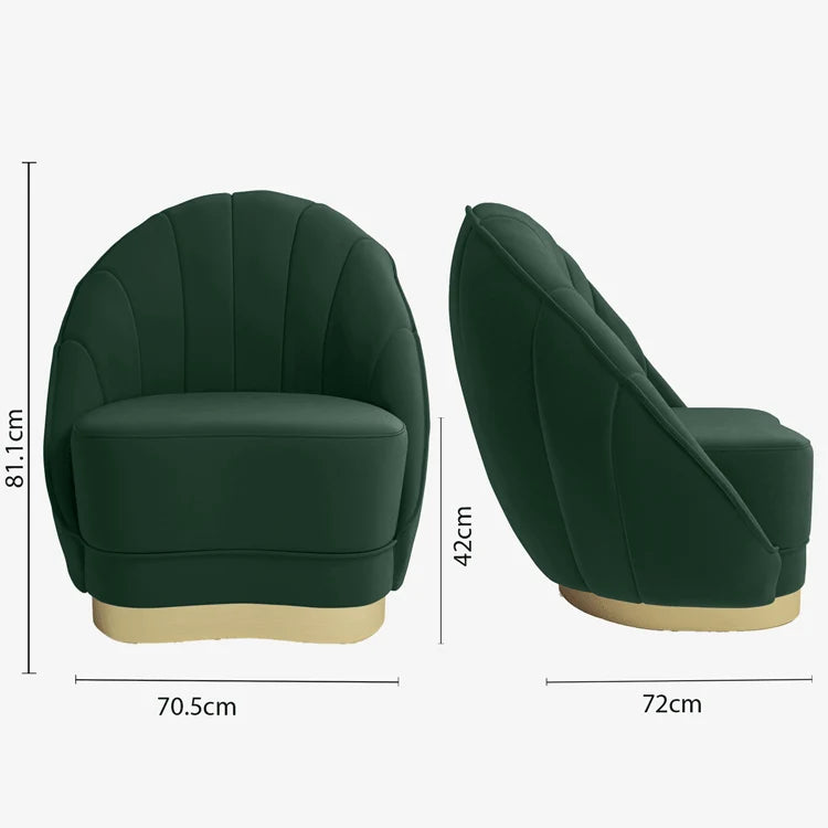 Fauteuil en velours vert sapin, base cerclage dor  effet laiton