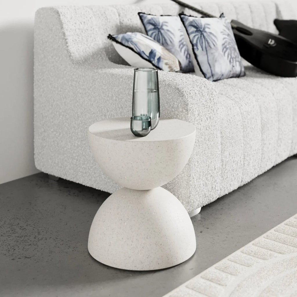 Table d'appoint ronde design en magn sie, gris mouchet  Bergamote