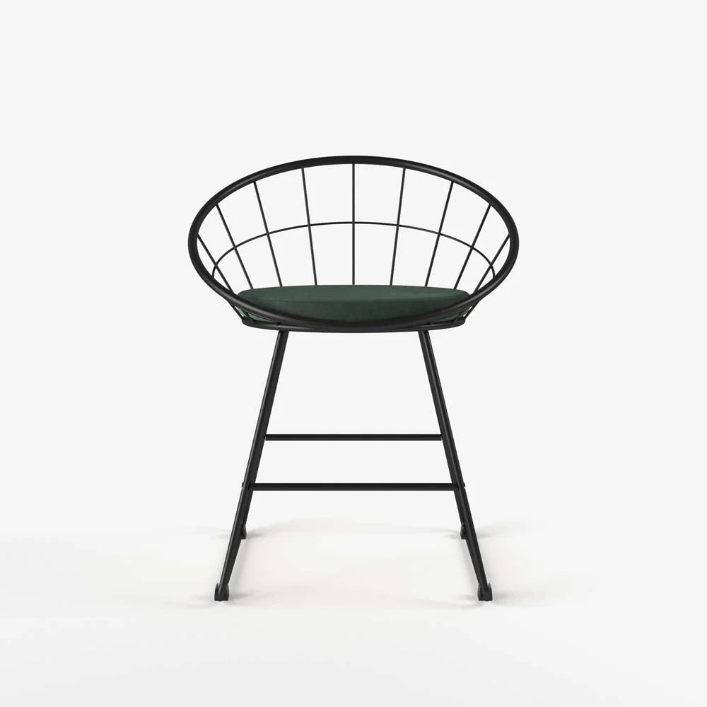 Chaise en métal et velours vert sapin