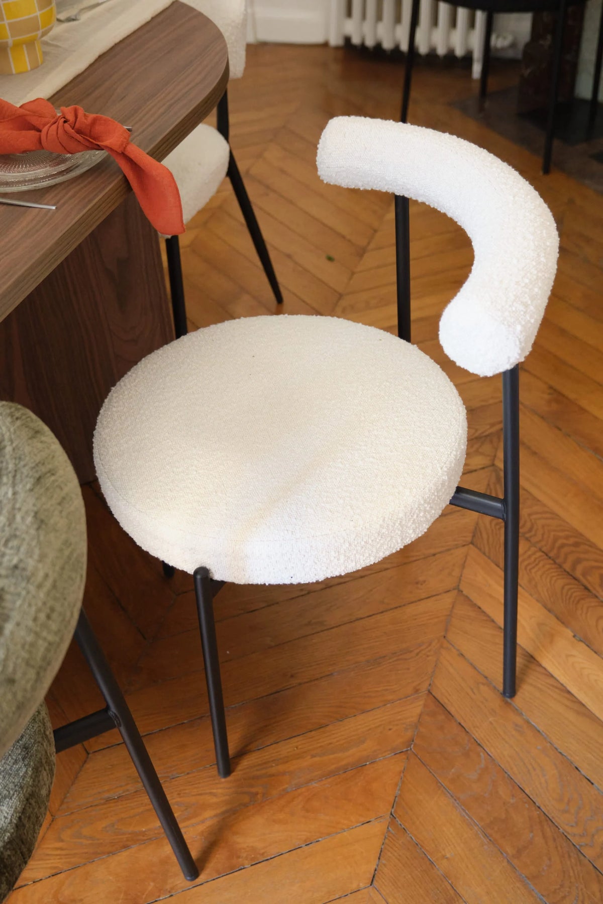 Lot de 2 chaises de salle   manger design moderne, bouclette blanche Julia