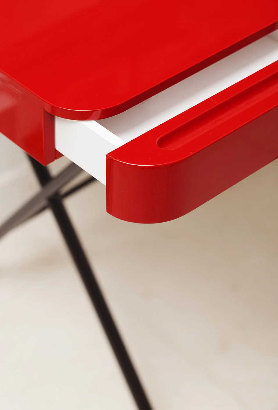 Bureau Cosimo Laqué Rouge | Design Marco Zanuso Jr