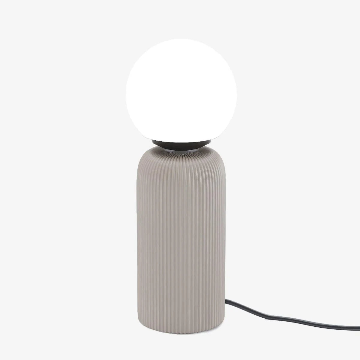 Lampe   poser en c ramique couleur cr me globe de verre Gauguin