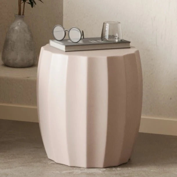 Table d'appoint ronde en ciment rose p le Grenade