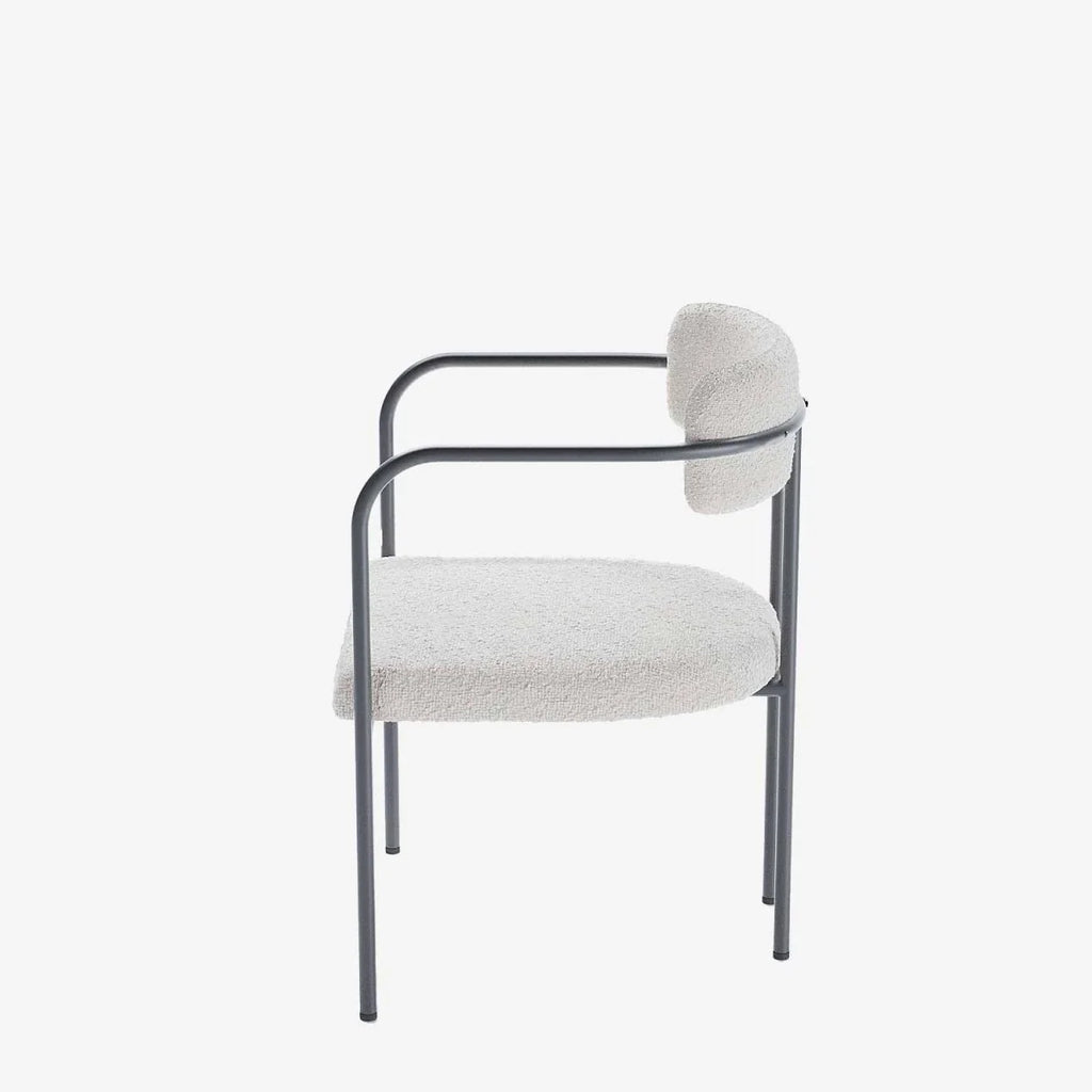 Chaise de salle   manger tapiss e avec accoudoirs, bouclette gris-cr me Barbara