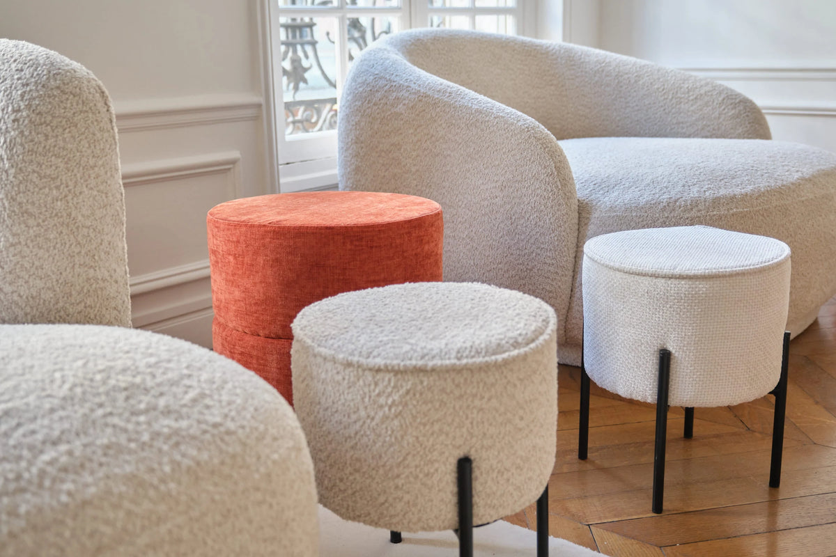 Abel   Pouf rond en velours ocre pieds en m tal